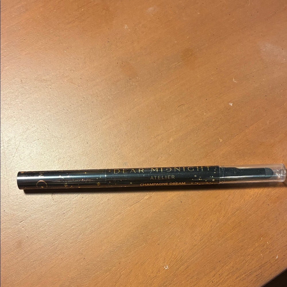 Atelier Eyeshadow Stick - Champagne Dream